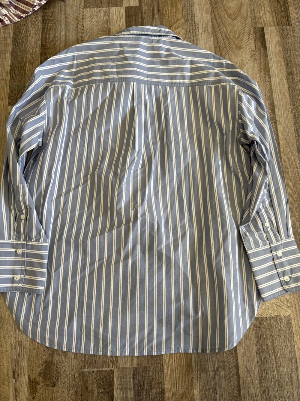 NWT Banana Republic Blue and White Striped Dress Shirt Medium - Picture 4 of 4
